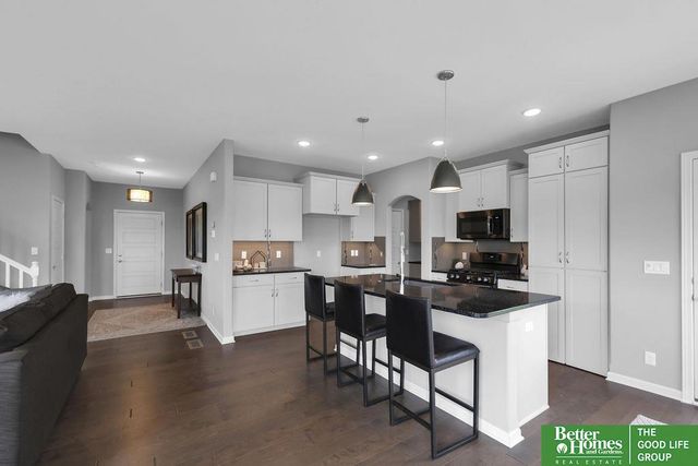 7930 Maxine Drive, Lincoln, NE 68516