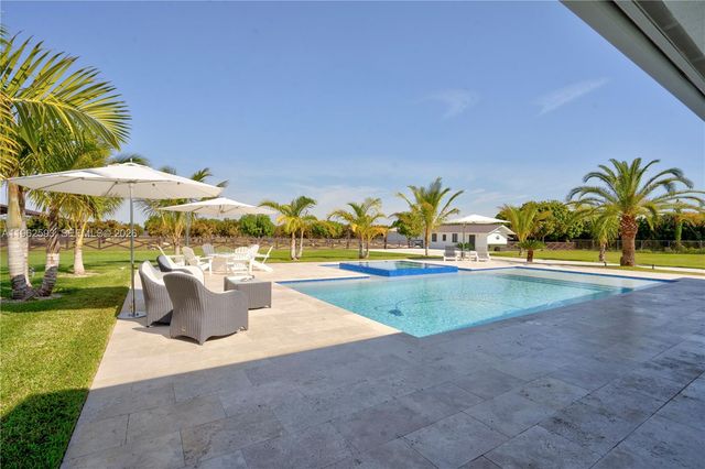20407 SW 226th St, Miami, FL 33170