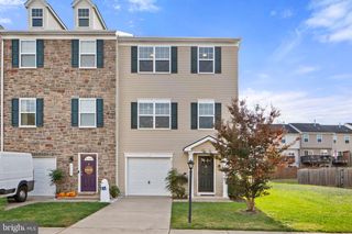 2210 MALLARD LANDING DR, Fredericksburg, VA 22408
