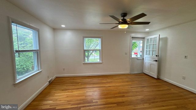 436 WESTSHIRE DR, Catonsville, MD 21228