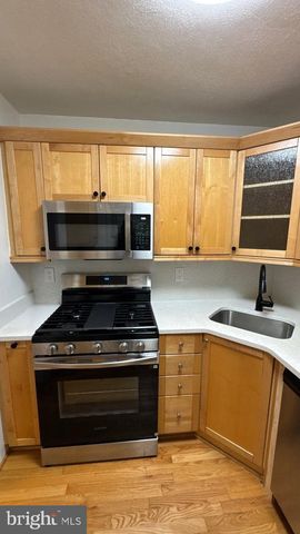 436 WESTSHIRE DR, Catonsville, MD 21228