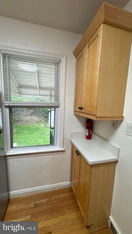 436 WESTSHIRE DR, Catonsville, MD 21228