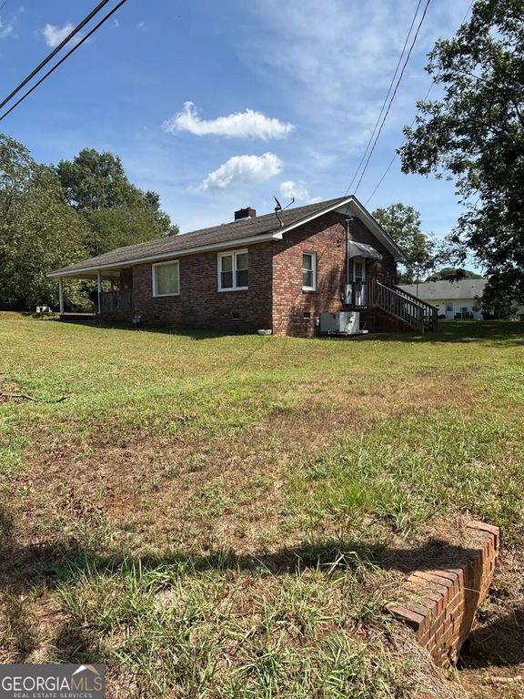 422 Bartson Street, Lavonia, GA 30553 — photo 4