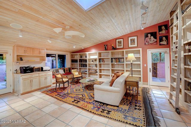 2850 N Santa Ynez Place, Tucson, AZ 85715