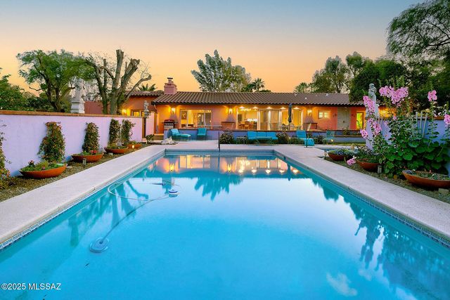 2850 N Santa Ynez Place, Tucson, AZ 85715