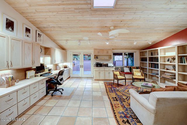 2850 N Santa Ynez Place, Tucson, AZ 85715