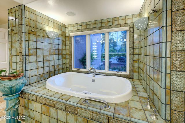 2850 N Santa Ynez Place, Tucson, AZ 85715