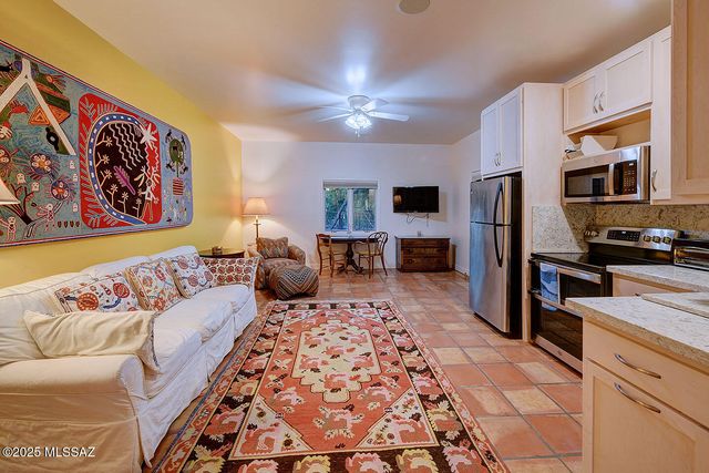 2850 N Santa Ynez Place, Tucson, AZ 85715