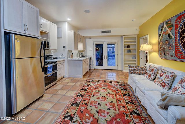 2850 N Santa Ynez Place, Tucson, AZ 85715