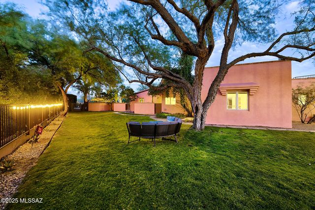 2850 N Santa Ynez Place, Tucson, AZ 85715