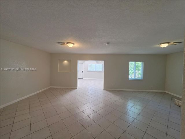 5225 NE 4th Ave 0, Oakland Park, FL 33334