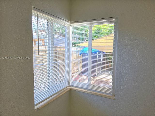 5225 NE 4th Ave 0, Oakland Park, FL 33334