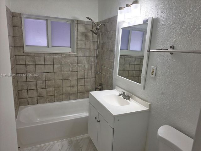 5225 NE 4th Ave 0, Oakland Park, FL 33334