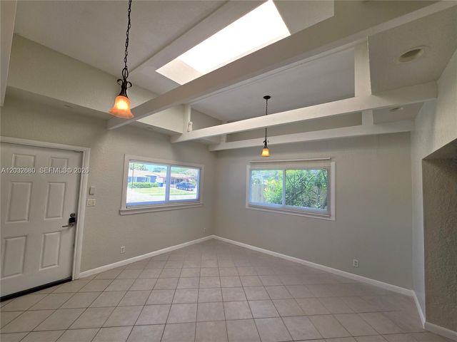 5225 NE 4th Ave 0, Oakland Park, FL 33334