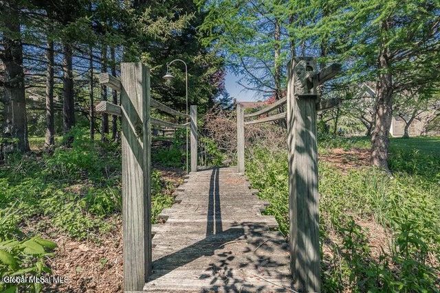 7 Western Avenue, Charlton, NY 12019