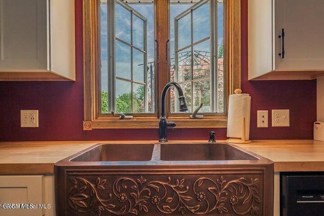 7 Western Avenue, Charlton, NY 12019