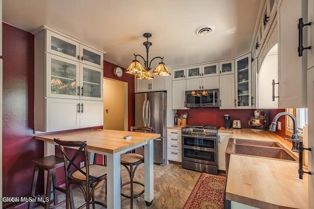 7 Western Avenue, Charlton, NY 12019