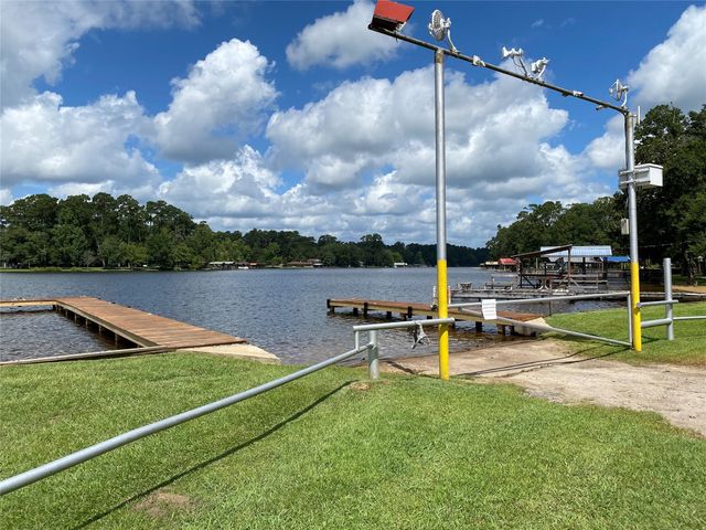 1460 Galahad Lp Road, Ivanhoe, TX 75979