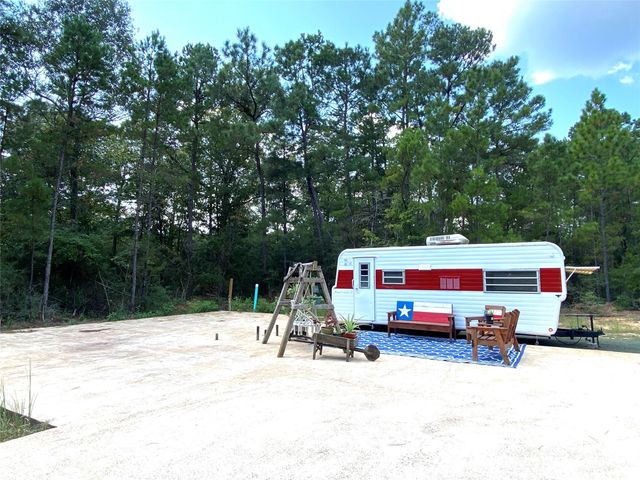 1460 Galahad Lp Road, Ivanhoe, TX 75979