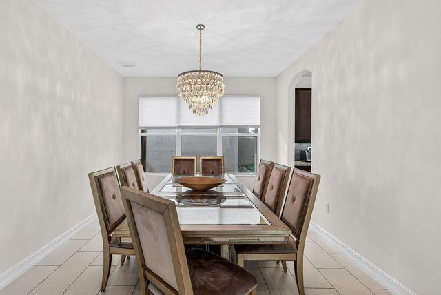 8203 Mariano Falls Lane, Boynton Beach, FL 33473