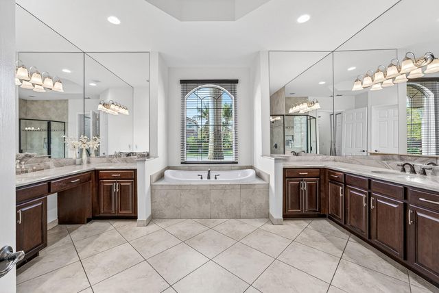 8203 Mariano Falls Lane, Boynton Beach, FL 33473