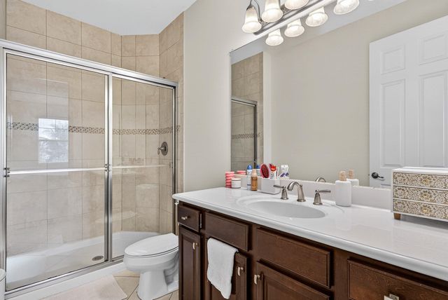 8203 Mariano Falls Lane, Boynton Beach, FL 33473