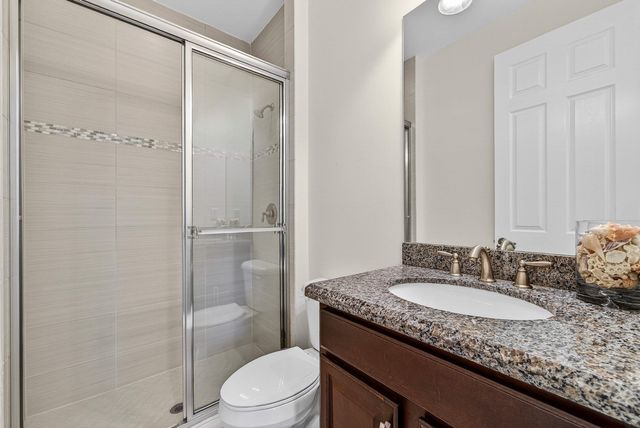 8203 Mariano Falls Lane, Boynton Beach, FL 33473