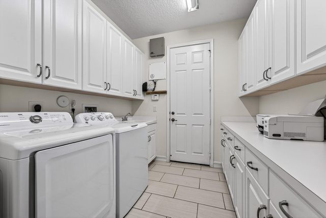 8203 Mariano Falls Lane, Boynton Beach, FL 33473