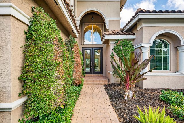 8203 Mariano Falls Lane, Boynton Beach, FL 33473