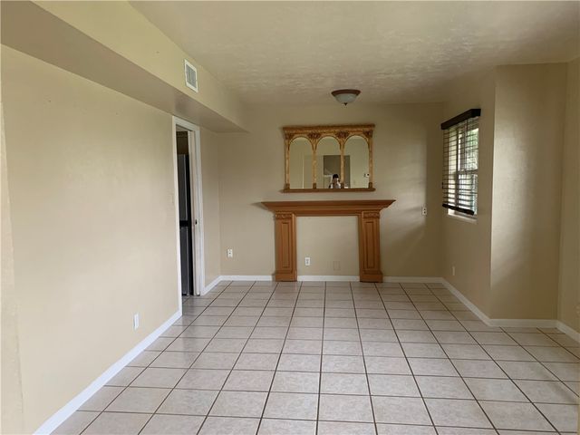 322 Belmont Dr, Corpus Christi, TX 78418