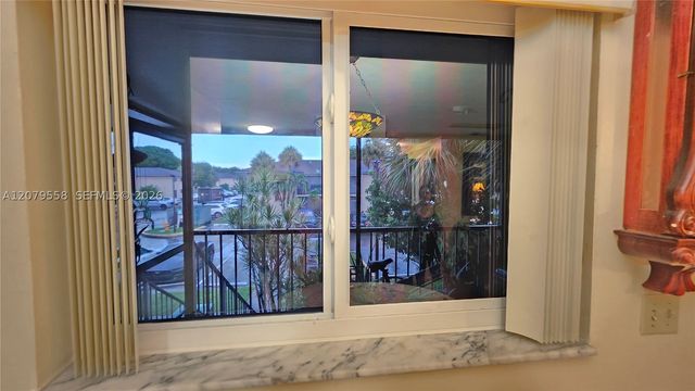 15619 SW 73rd Cir Ter 10-8, Miami, FL 33193