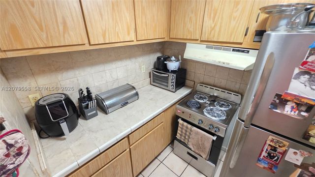 15619 SW 73rd Cir Ter 10-8, Miami, FL 33193