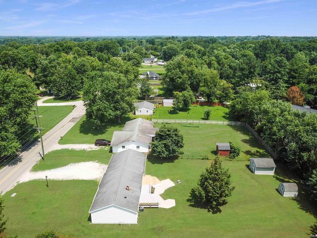 2724 N Smith Pike, Bloomington, IN 47404