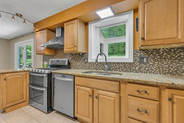 171 Dehaven Rd, South Beaver Twp, PA 15010