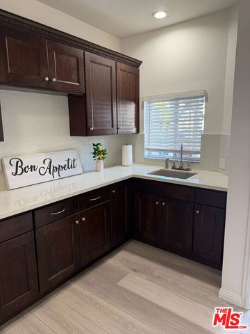 4619 Melbourne Avenue, Los Angeles, CA 90027