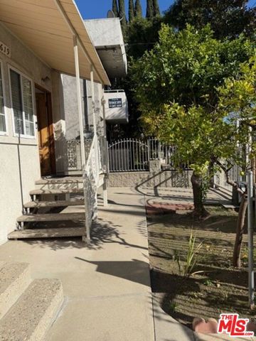 4619 Melbourne Avenue, Los Angeles, CA 90027