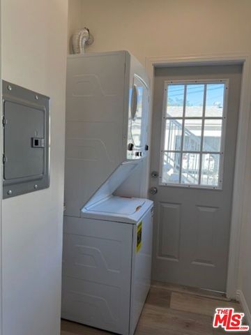 4619 Melbourne Avenue, Los Angeles, CA 90027