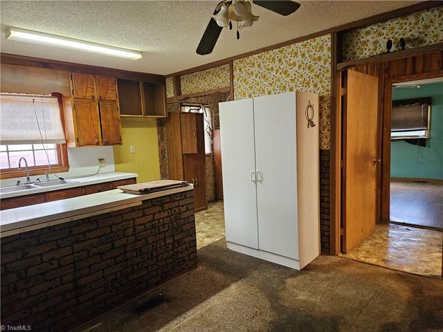 607 King Street, Reidsville, NC 27320