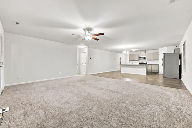 195 Bracknell Lane, Raeford, NC 28376