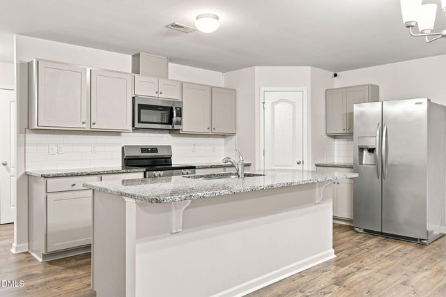 195 Bracknell Lane, Raeford, NC 28376