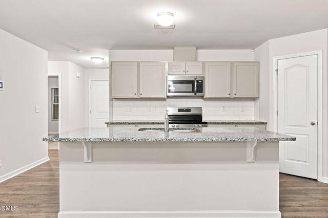 195 Bracknell Lane, Raeford, NC 28376