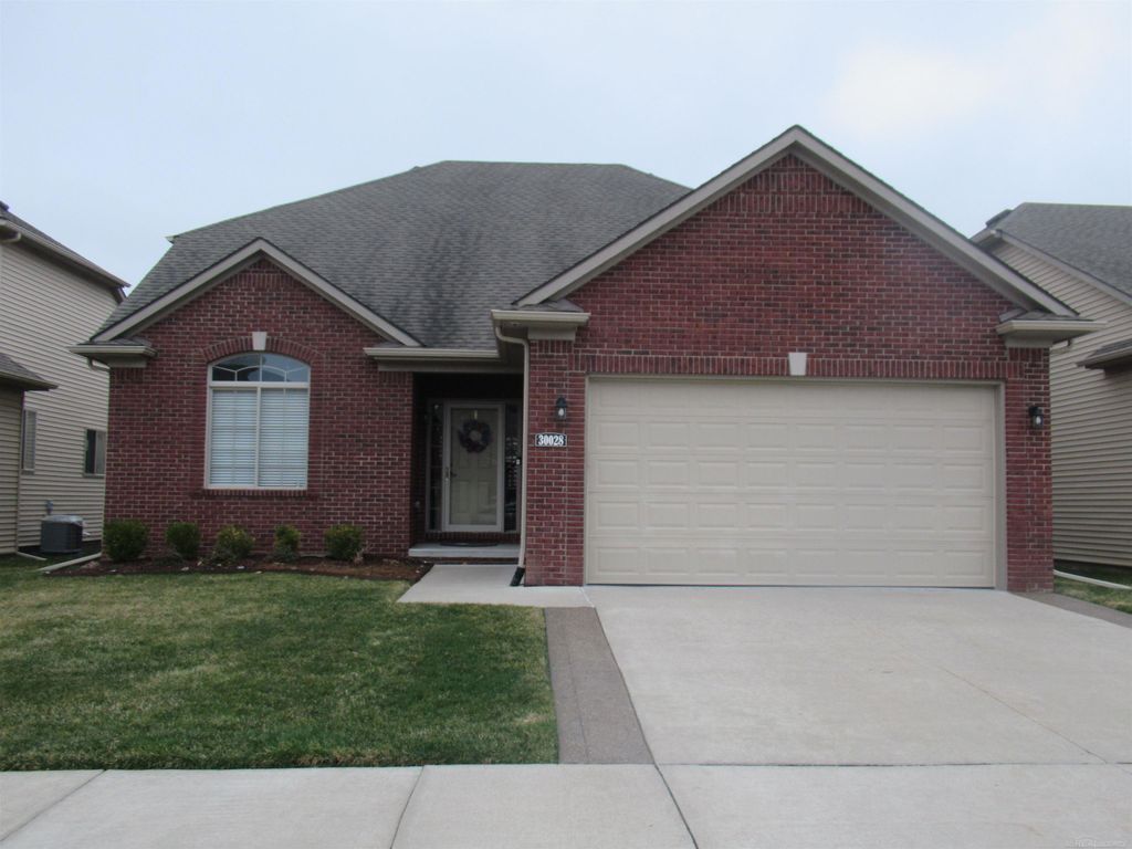 30028 Danvers Drive, Chesterfield Twp, MI 48051