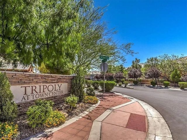 9120 Alpine Grove Avenue 101, Las Vegas, NV 89149