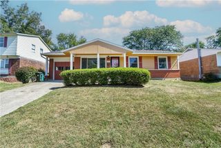 562 Brunswick Drive, Forest Park, OH 45240