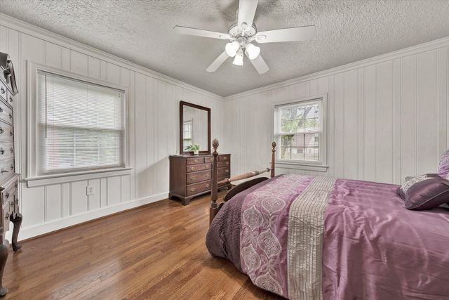 3289 Avenham AVE SW, Roanoke, VA 24014