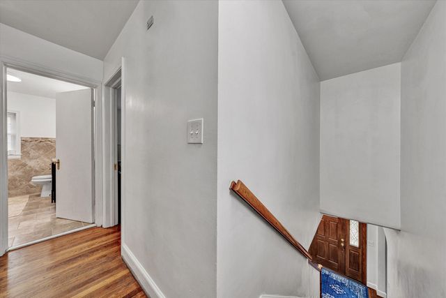 3289 Avenham AVE SW, Roanoke, VA 24014