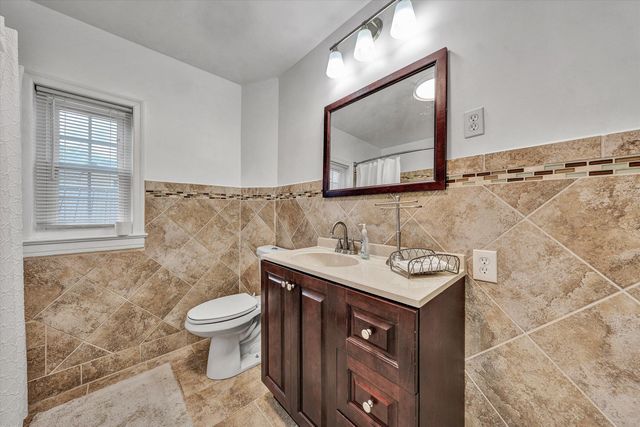 3289 Avenham AVE SW, Roanoke, VA 24014