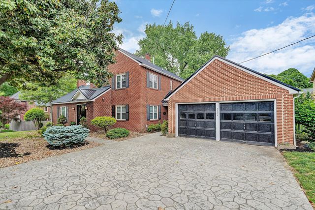 3289 Avenham AVE SW, Roanoke, VA 24014