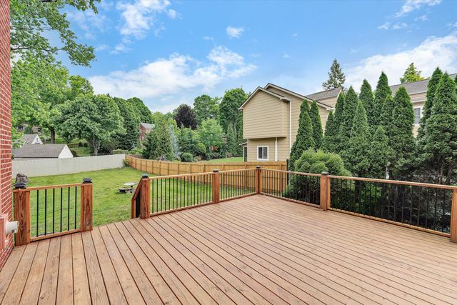 3289 Avenham AVE SW, Roanoke, VA 24014