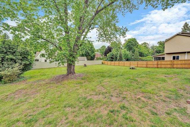 3289 Avenham AVE SW, Roanoke, VA 24014